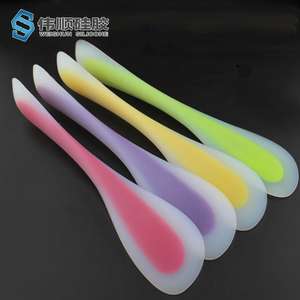 硅胶勺子适合小孩子用吗，一文详解【最新资讯】