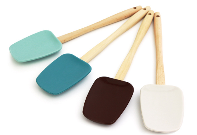 不锈钢柄硅胶锅铲和木柄硅胶锅铲哪个好 不锈钢柄硅胶锅铲和木柄硅胶锅铲哪个好